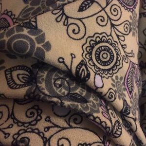 Meet your Posher, Sawsan